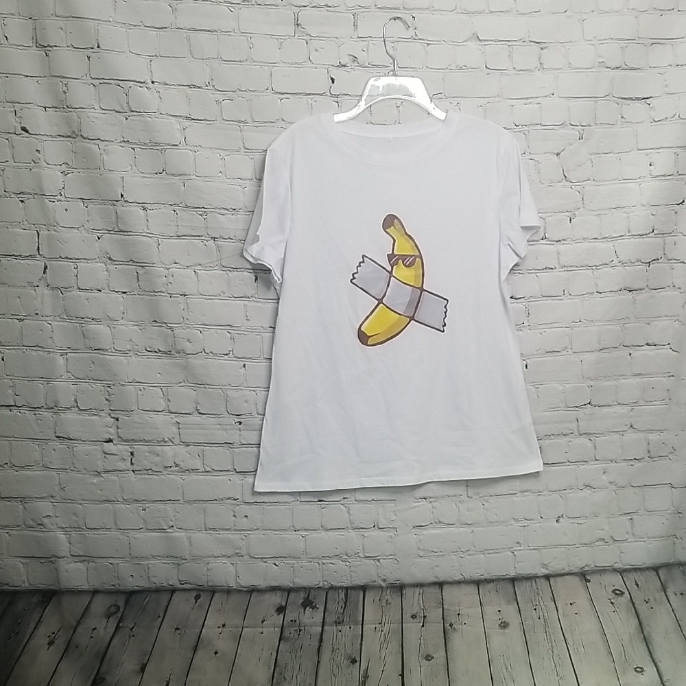 Shein Women's White Graphic tee shirt w/banana + Duct Tape Art Size Xlarge EUC